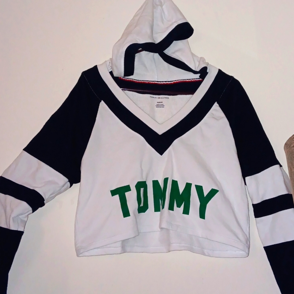 Tommy Hilfiger Crop Sweater
